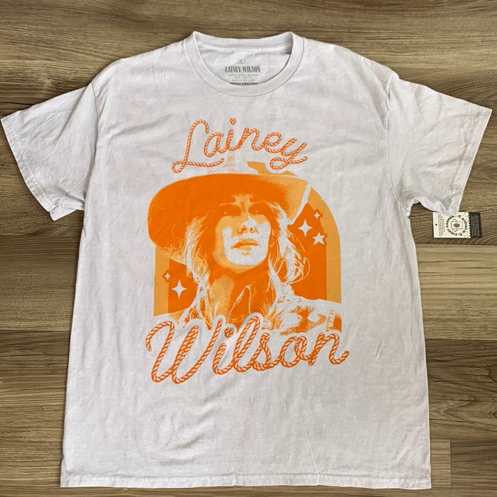 Lainey Wilson Mineral Wash Graphic Tee Shirt Medium M Music Top New